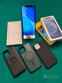 iPhone 12 128 GB con vari accessori