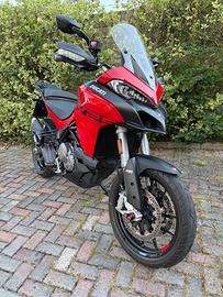 Ducati Multistrada V2s travel my23