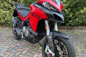 Ducati Multistrada V2s travel my23