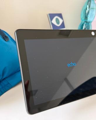Echo show 10 black