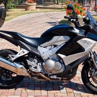 Honda CrossRunner 800 V4 - 2014 12'000 km