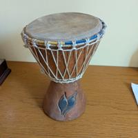 strumento a percussione Bongo