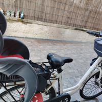 Bicicletta pedalata assistita