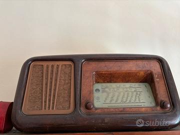 Radio d’epoca telefunken mod.t65 non testata