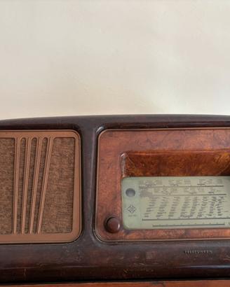 Radio d’epoca telefunken mod.t65 non testata