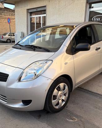 Toyota Yaris 1.3 5 porte