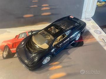Jaguar xc220 maisto scala 1/18  .