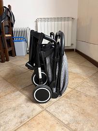 Passeggino pieghevole leggero