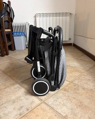 Passeggino pieghevole leggero