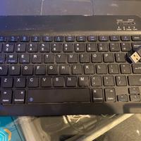 Tastiera per pc wireless