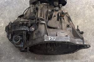 cambio renault master 2.5 sigla G9U