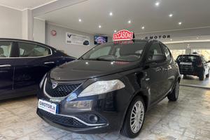 Lancia Ypsilon 1.3 MJT 95 CV Silver