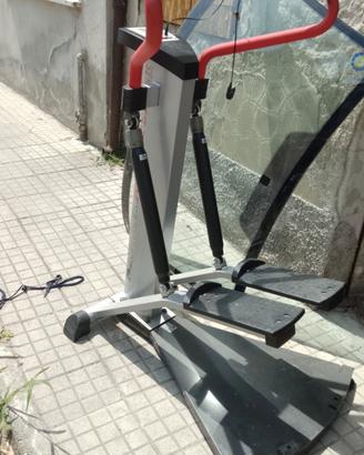 attrezzi palestra professionali
