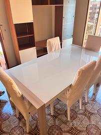 tavolo allungabile con 6 sedie