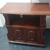 Mobile antico porta tv