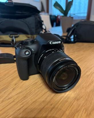 Canon Eos 1200d con accessori