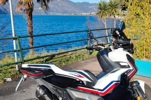 Honda x-adv 750