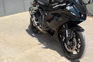 Yamaha R7
