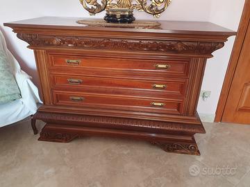 Comò antico da collezione