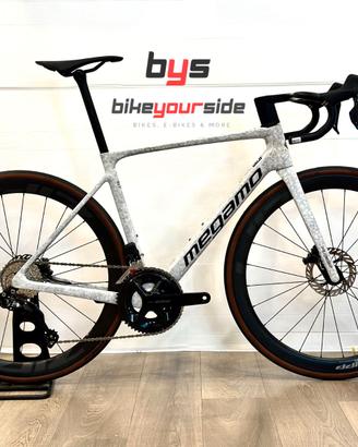 Megamo RAISE SLR | 105 Di2 e ZIPP 303