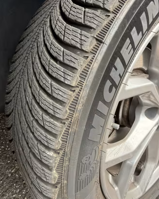 Michelin Pilot Alpin 5 245/50 R19 runflat