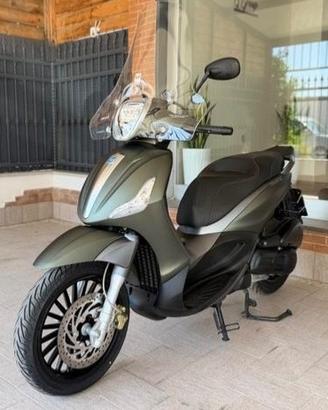 Beverly 300 S par al nuovo
