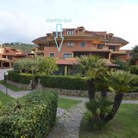 Trilocale sulla spiaggia del golfo di Marinella