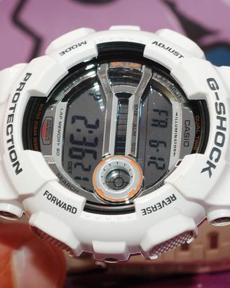 orologio G-Shock GD-110-7 metallic bianco cromato 