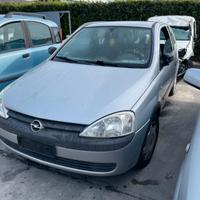 Ricambi usati per Opel Corsa 1.0 benz 16v del 2001