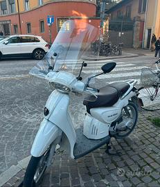 Scarabeo Bianco 50cc