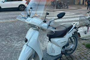 Scarabeo Bianco 50cc