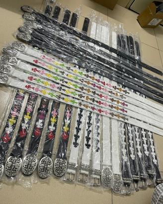Cinture Chrome Hearts nere e bianche