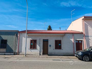 Casa indipendente via Ozieri, Oristano