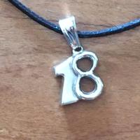 Ciondolo in Argento 925 Numero "18" con Cordoncino