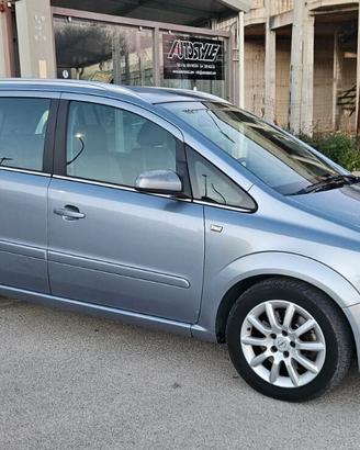 Opel Zafira 7 posti 1.9 CDTI 120CV Cosmo