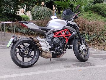 MV AGUSTA Brutale 800