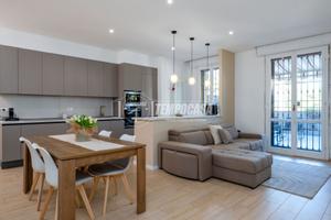 Trilocale ristrutturato con ampio terrazzo abitabi