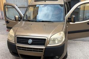 Doblo adibito al trasporto disabili