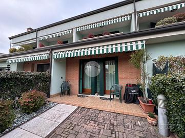 VILLA A SCHIERA CENTRALE A MARTELLAGO