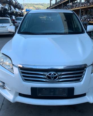 TOYOTA RAV 4 2.0 B - ANNO 2011 - PER RICAMBI