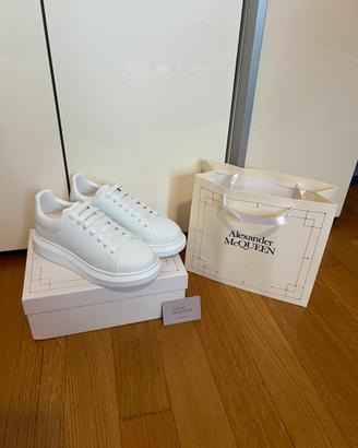 Scarpe McQueen bianche