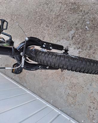 bici 16