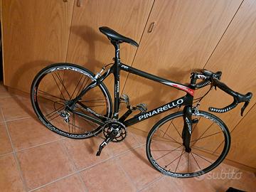 Bici da corsa Pinarello Paris