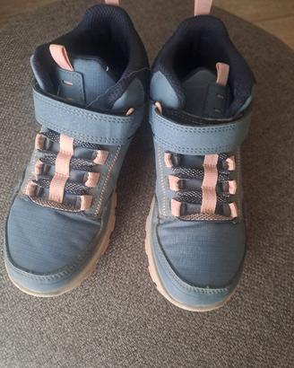Scarpe trekking montagna. tg.31