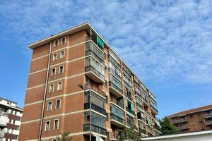 3 LOCALI A BORGARO TORINESE