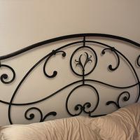 Letto in ferro battuto fatto da fabbro