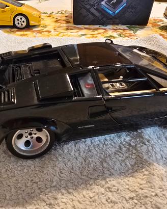 Lamborghini Countach burago 1/18