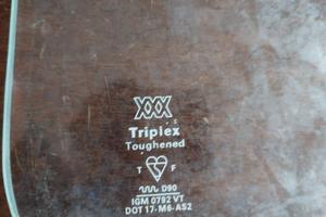 vetro posteriore Land Rover Defender 