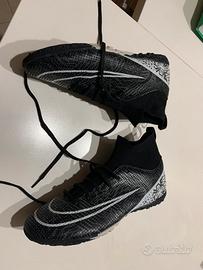 Scarpe calcetto taglia 40