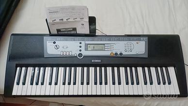 Yamaha PSR E213 per la scuola 